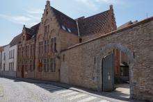 Hof O.L.V. Hemelvaart en Hof Bladelin