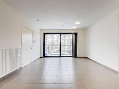 Energiezuinige assistentiewoning met autostaanplaats en groene omgeving